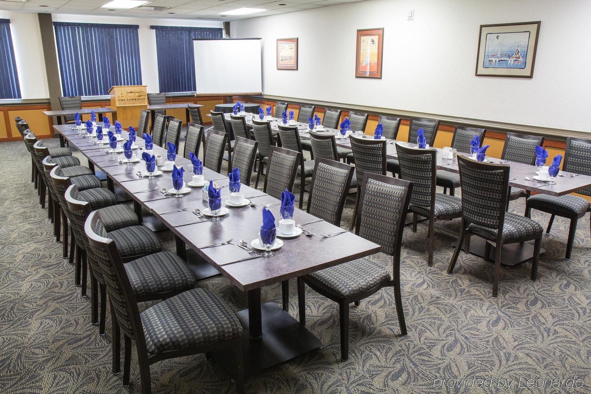 Hotel Sawridge Inn&conference Centre
